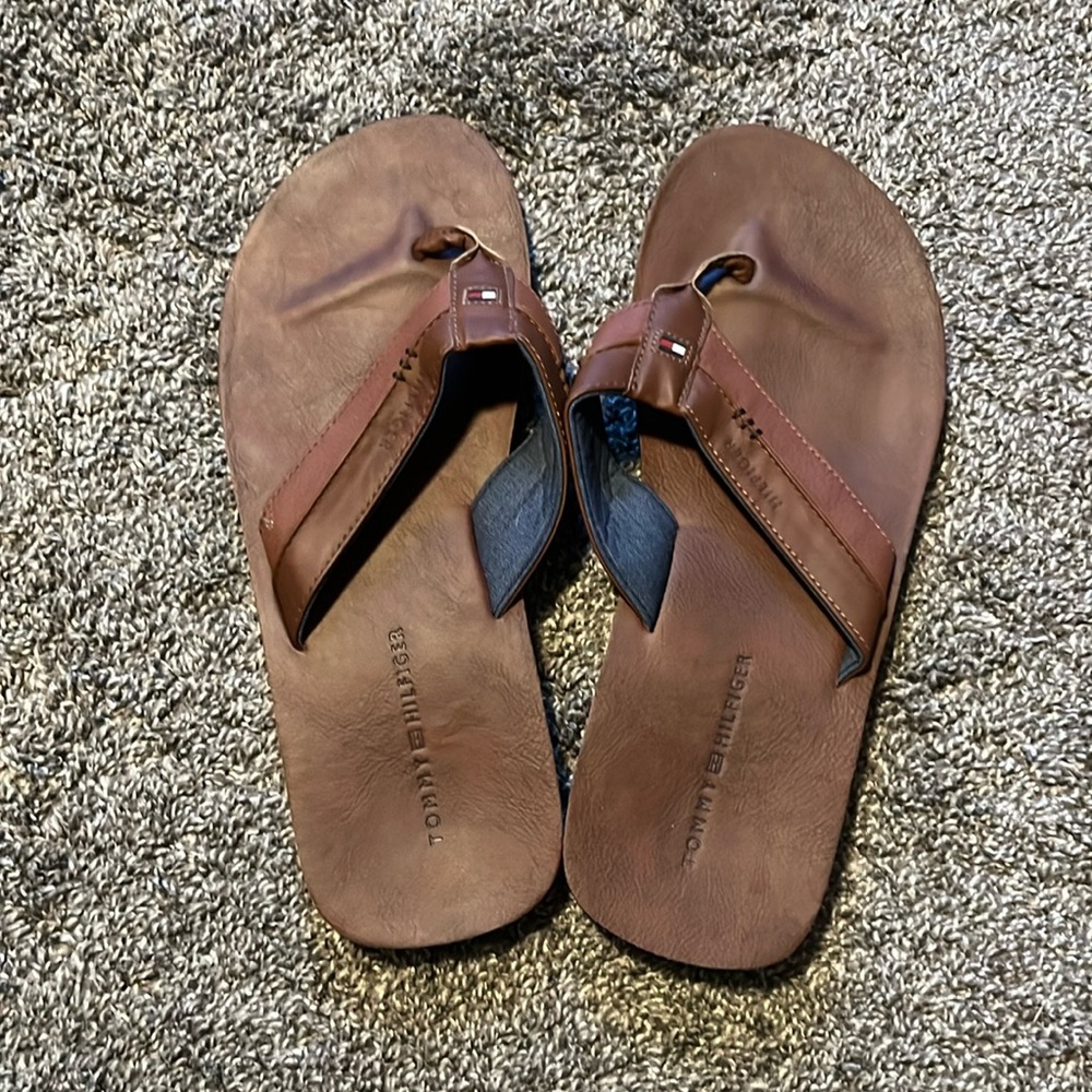 Men’s Tommy Hilfiger dozer sandals, size 11
